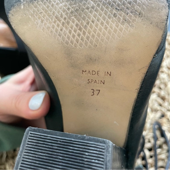 L’intervalle Black Lace Up Heels - Picture 7 of 8